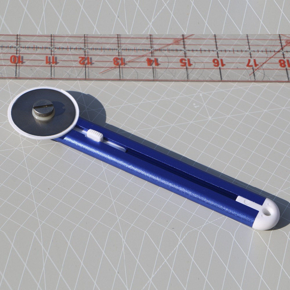 Cutter rotatif en tissu de 45  - Rotary Cutter For Fabric 45Mm avis et prix